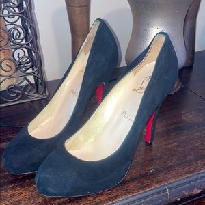 Christian Louboutin size 39 black heels